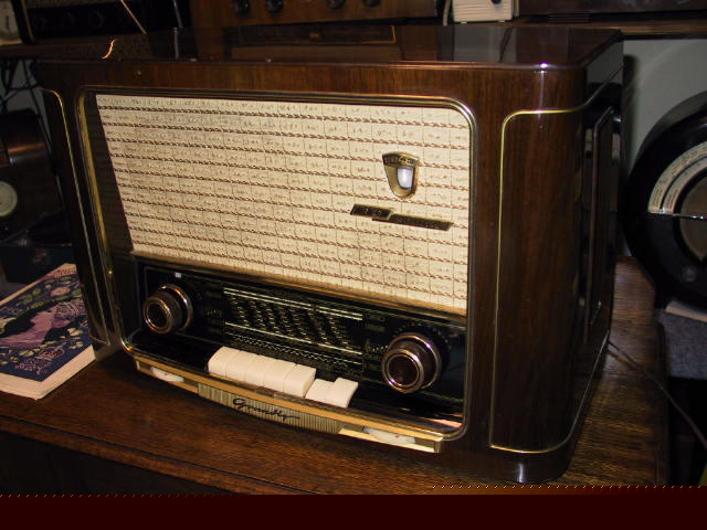 GRUNDIG