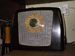 CLICK FOR MORE FERGUSON RADIOS