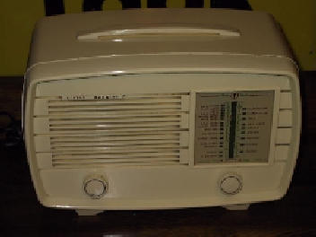 CLICK HERE FOR MORE PILOT RADIOS